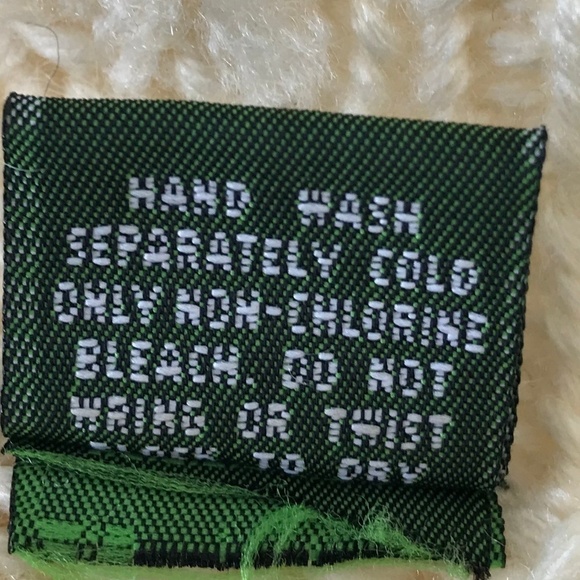 Outback Red Vintage Design Sweater - Picture 7 of 7